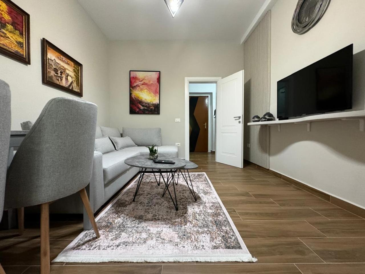Ami Blloku Apartament Tirana Extérieur photo