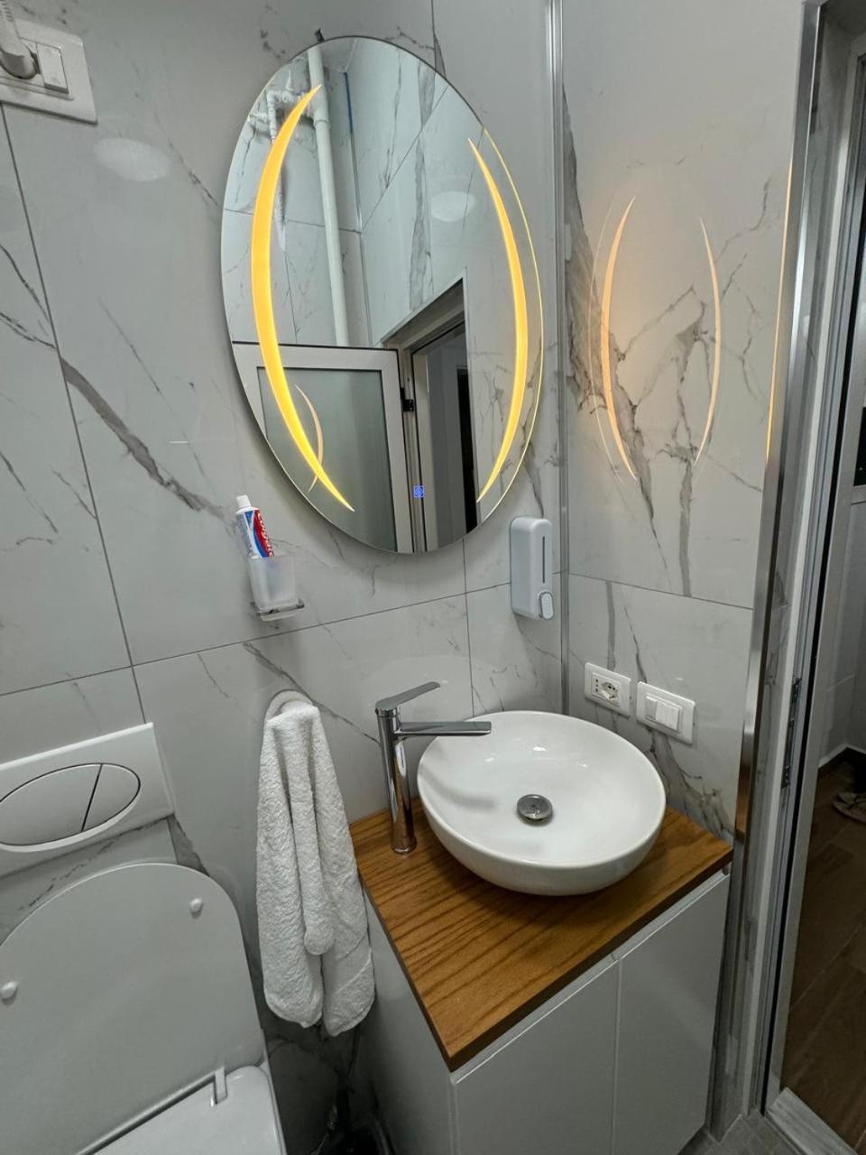 Ami Blloku Apartament Tirana Extérieur photo
